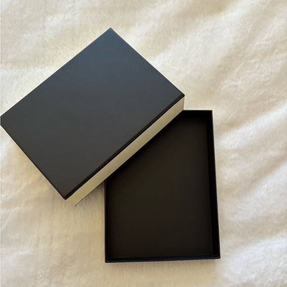 Small Jo Malone gift box - Picture 3 of 3